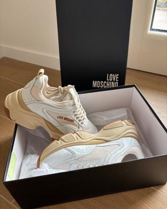 Sneakers Love Moschino Stardust 60 n.35 con scatol
