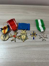 Lotto 5 Medaglie e Croci Storiche (Militari)
