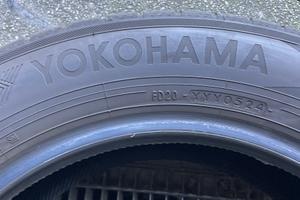 Gomme estive Yokohama 205/60 R16 96W