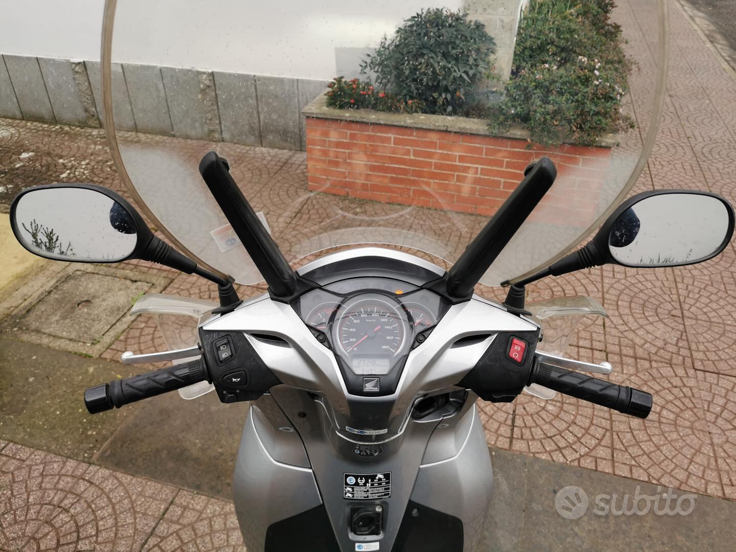 Vendo Parabrezza Originale Honda SH 300 2011-2015 Honda a Roma