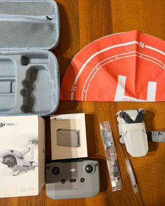 Drone dji mini 4k + batterie + accessori