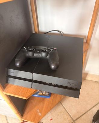 Ps4 + 4 videogiochi