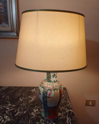 Lampada da tavolo in porcellana cinese