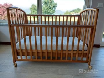 Lettino e materasso per bambini marca Pali