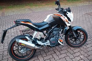 Duke 200