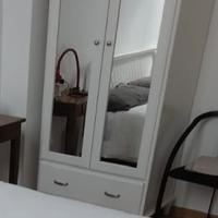 Armadio Ikea Tyssedal bianco con specchio