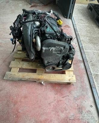 Ricambi disponibili motore e cambio renault megan,