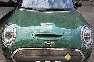 Mini Cooper SE full elettrica