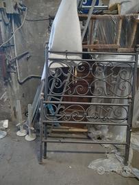 Letto singolo in ferro battuto