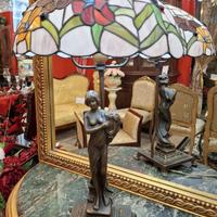Lampada Tiffany con Base Venere in bronzo 