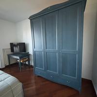 Camera completa legno massello blu