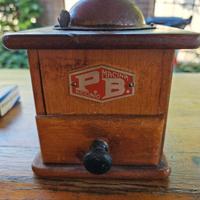 Macina caffè a mano inizio '900