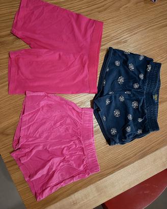 pantaloncini, t-shirt e pigiamino  4/5 anni
