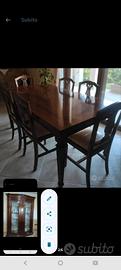 tavolo con 6 sedie rivestite 