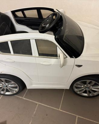 BMW X6 elettrica per bambini con telecomando