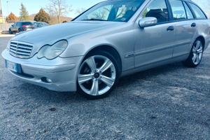 Mercedes C270