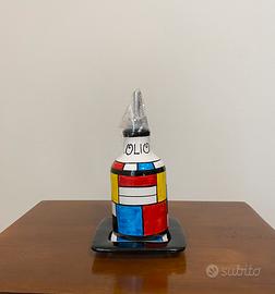Oliera con piattino in ceramica dipinto a mano