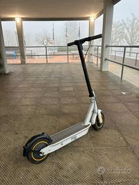 monopattino elettrico ninebot segway