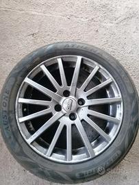 pneumatici estivi 195/55 R 16+cerchi in lega