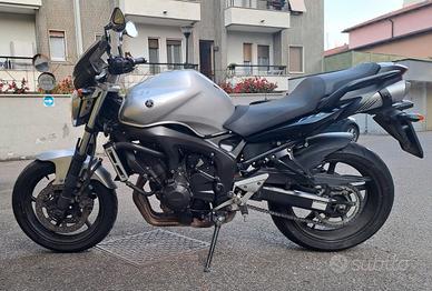 YAMAHA FZ6 S2