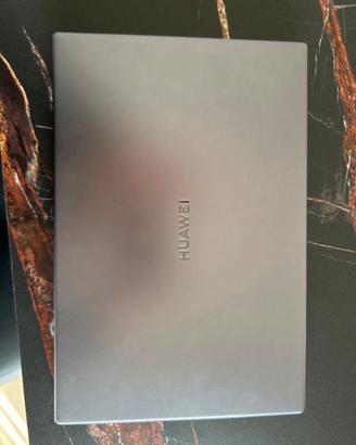 HUAWEI MateBook D14 con NVIDIA