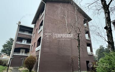 RIF. 506 - MONOLOCALE IN CENTRO PAESE CON BOX DOPP