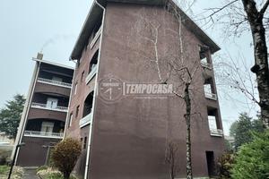 RIF. 506 - MONOLOCALE IN CENTRO PAESE CON BOX DOPP