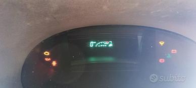 Toyota Yaris Verso 1.4 D4D leggere bene