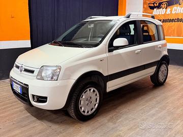 STRAORDINARIA FIAT PANDA 4x4 CON SOLI 81.597 KM AD