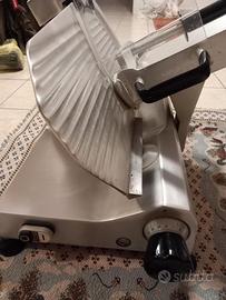 AFFETTATRICE PROFESSIONALE