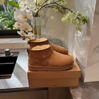 Stivaletti UGG Classic Ultra Mini da donna EU 36