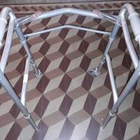 Deambulatore pieghevole