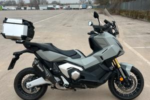 Honda X-adv 750