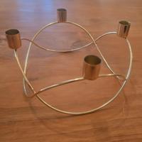 Portacandele candelabro in metallo dorato