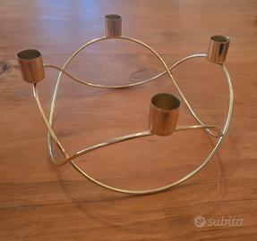 Portacandele candelabro in metallo dorato