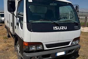 ISUZU MOTORS P35 cella frigo 92.000 km