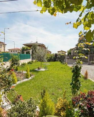 Villa di 229 m² con 4 locali e posto auto a Dalmin