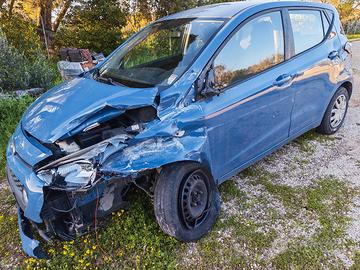 Hyundai i10 - 2017 - incidentata