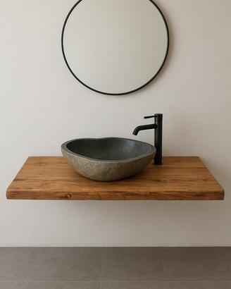 Piano in legno e lavabo in pietra