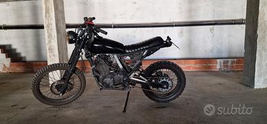 Honda Dominator nx scrambler