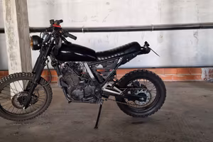 Honda Dominator nx scrambler