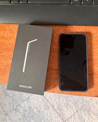 SAMSUNG S25 256GB