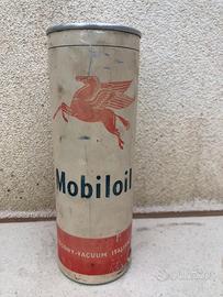 Lattina olio mobiloil piena