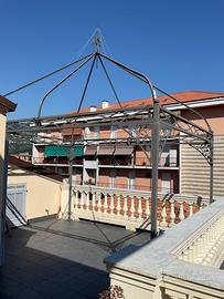 Gazebo in ferro