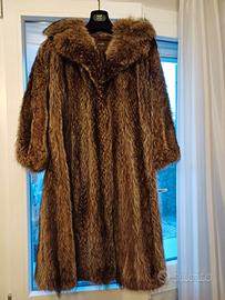 pellicce di marmotta e persiano nero