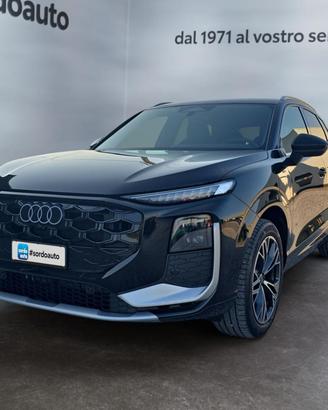 AUDI Q3 e-hybrid 200 kW S tronic S line edition