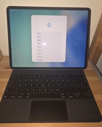 iPad Pro 2022 12.9 128GB Wifi + Cellular
