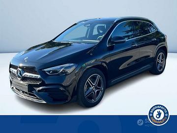 Mercedes-Benz GLA 180 Automatic AMG Line Extr...