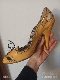 Moschino décolleté tacco