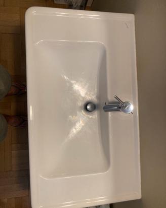 Lavandino in ceramica per bagno